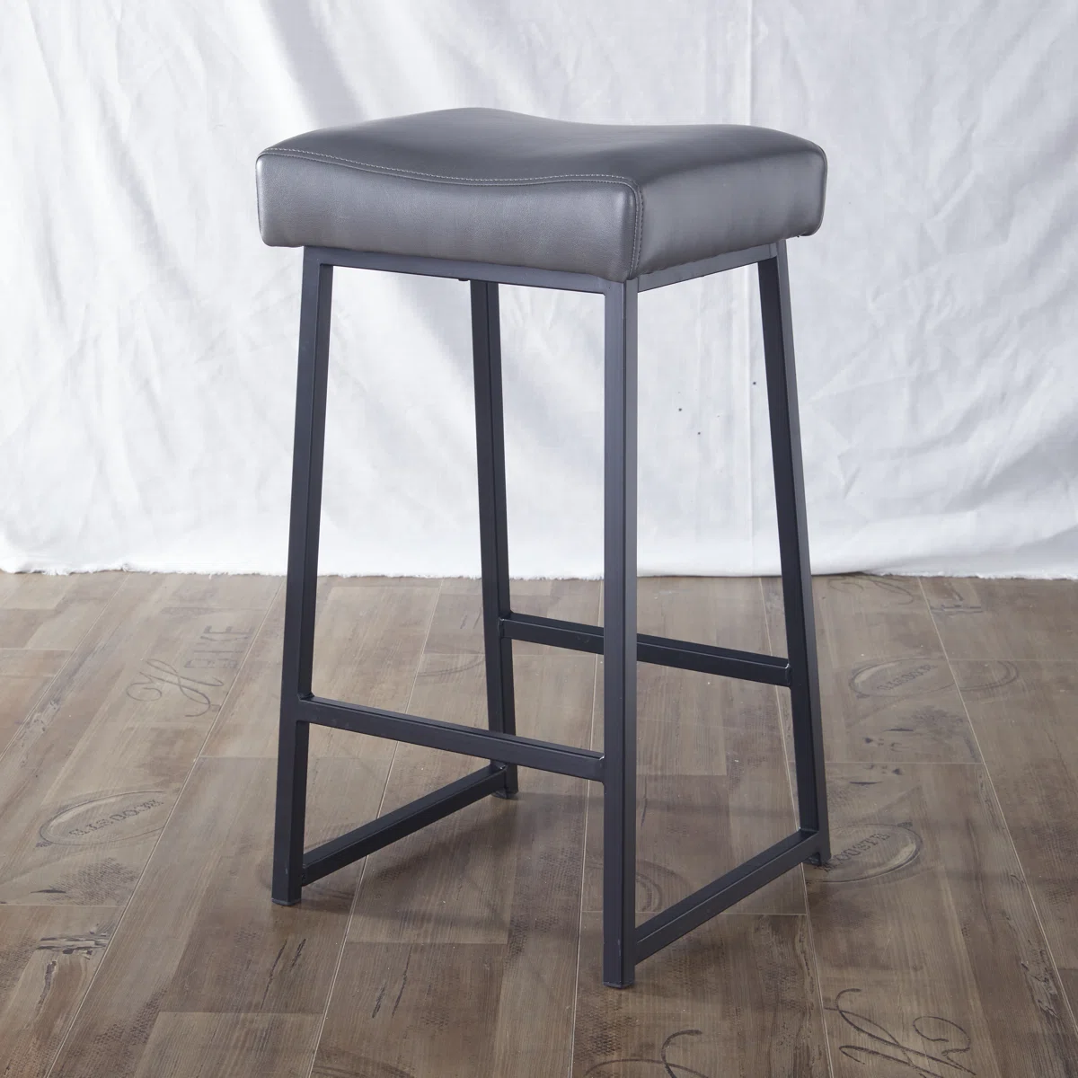 Bar Stool Minimalis Industrial Modern