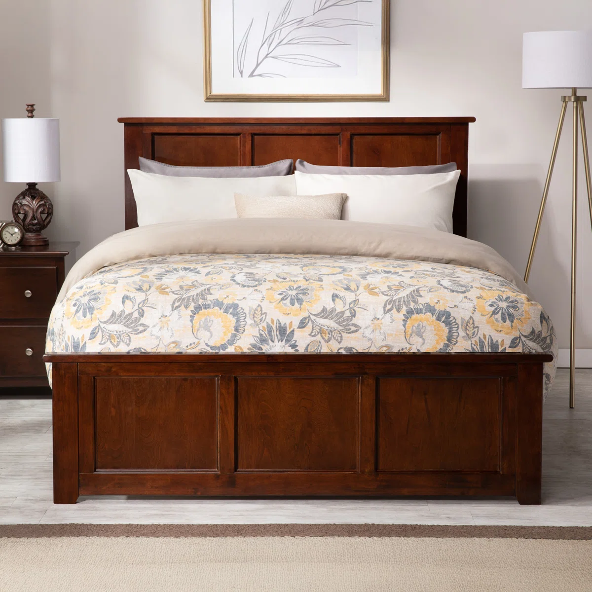 Tempat Tidur Klasik Modern Bahan Kayu Jati Solid