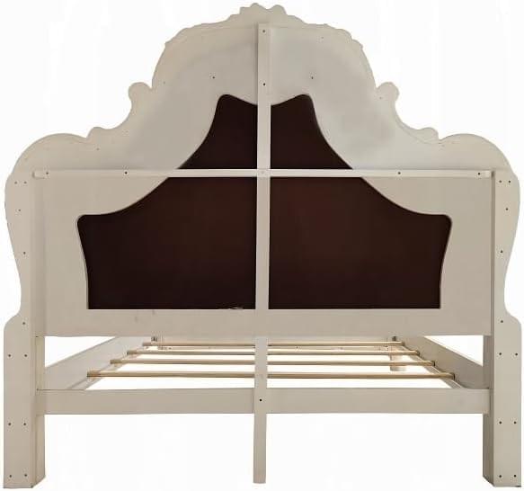 Tempat Tidur Ukir Klasik Mewah